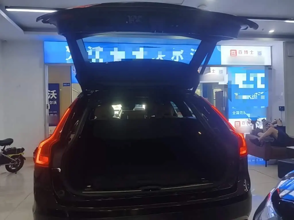 Volvo V90 2019 — Фото 19/20