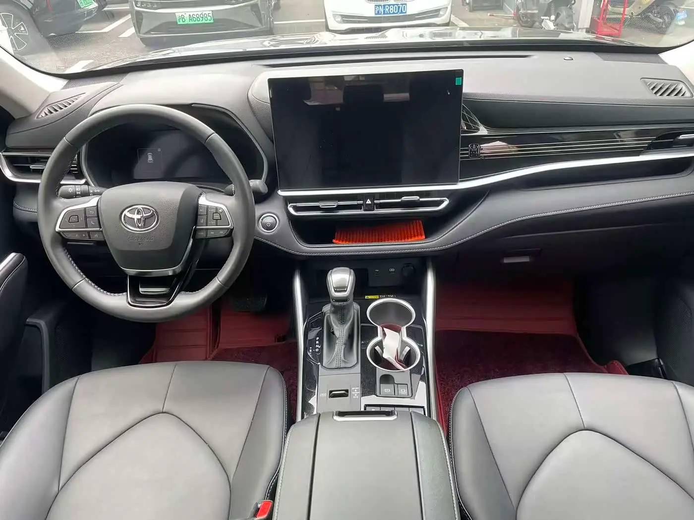 Toyota Highlander 2026 — Photo 7/13