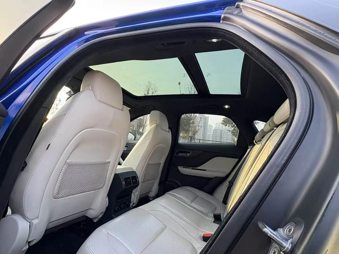 Jaguar F-PACE 2016 — Şəkil 9/13