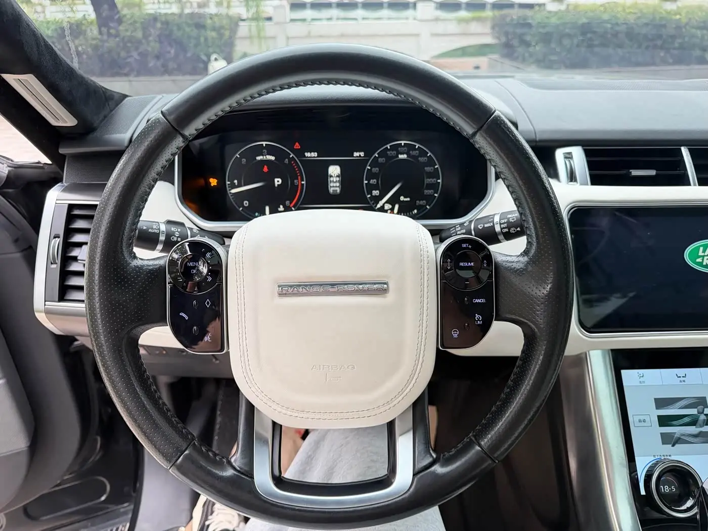 Land Rover Range Rover Sport 2017 — Photo 15/20