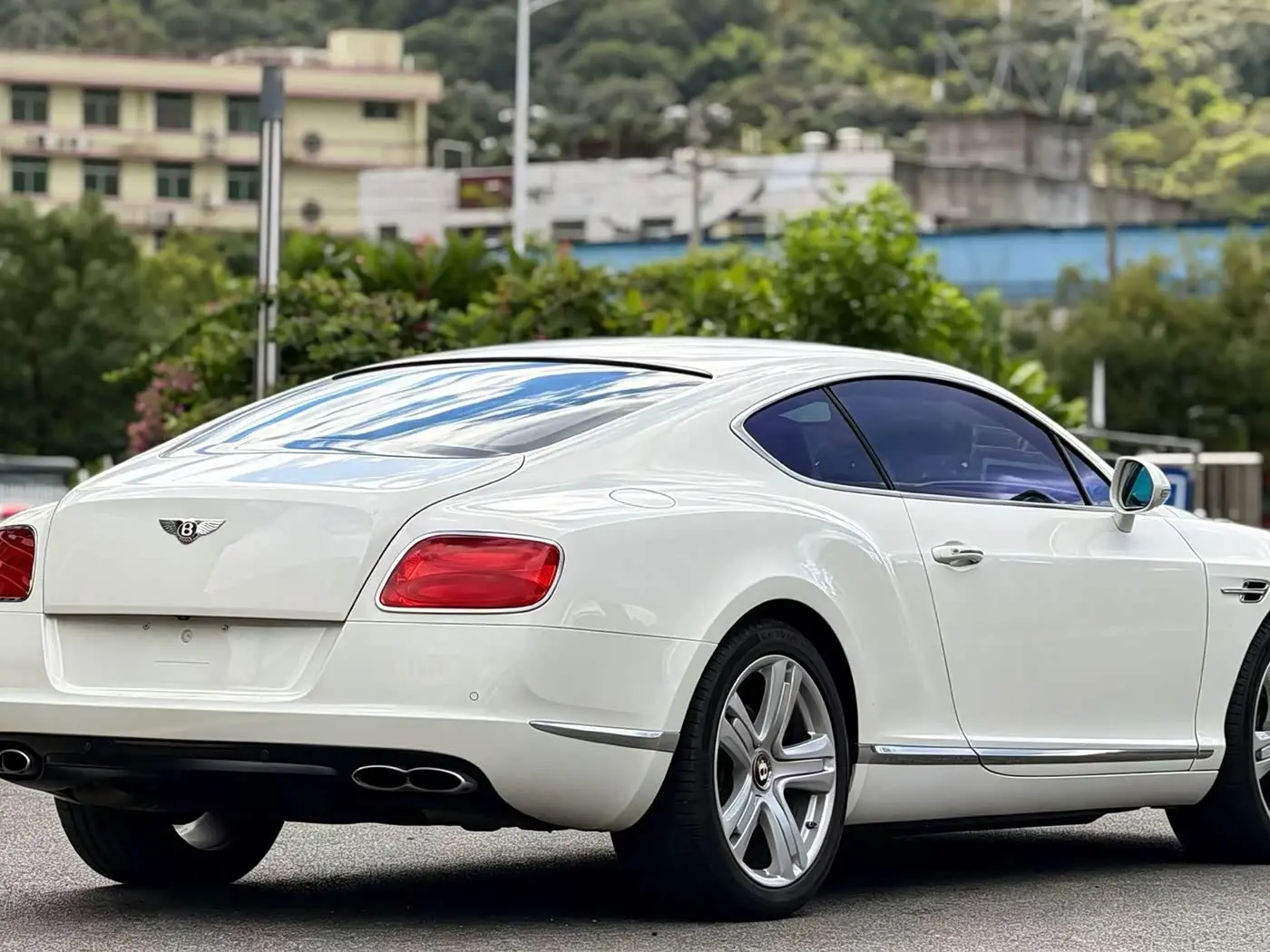 Bentley Continental 2013 — Фото 5/9