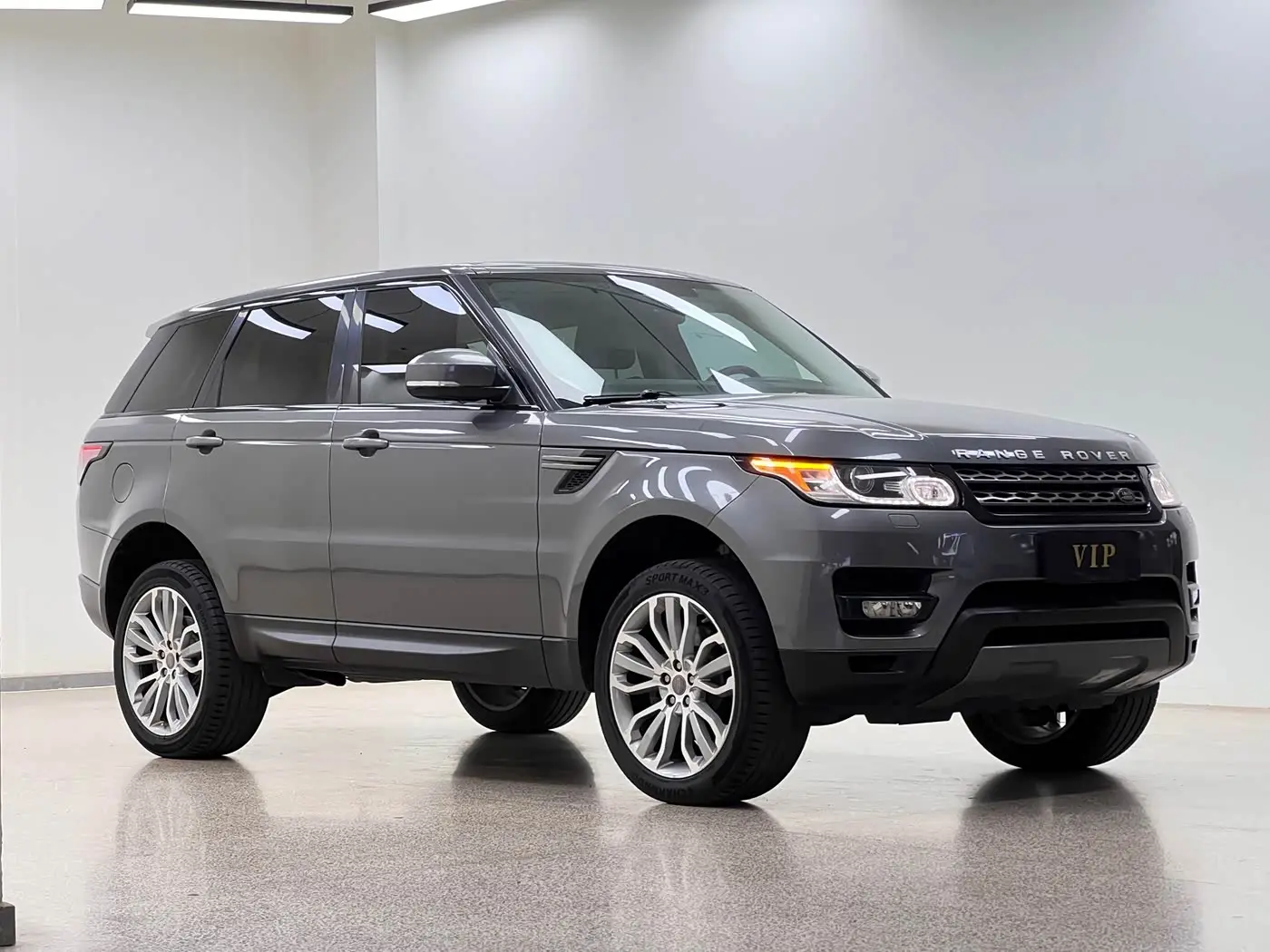 Land Rover Range Rover Sport 2015 — Фото 3/20