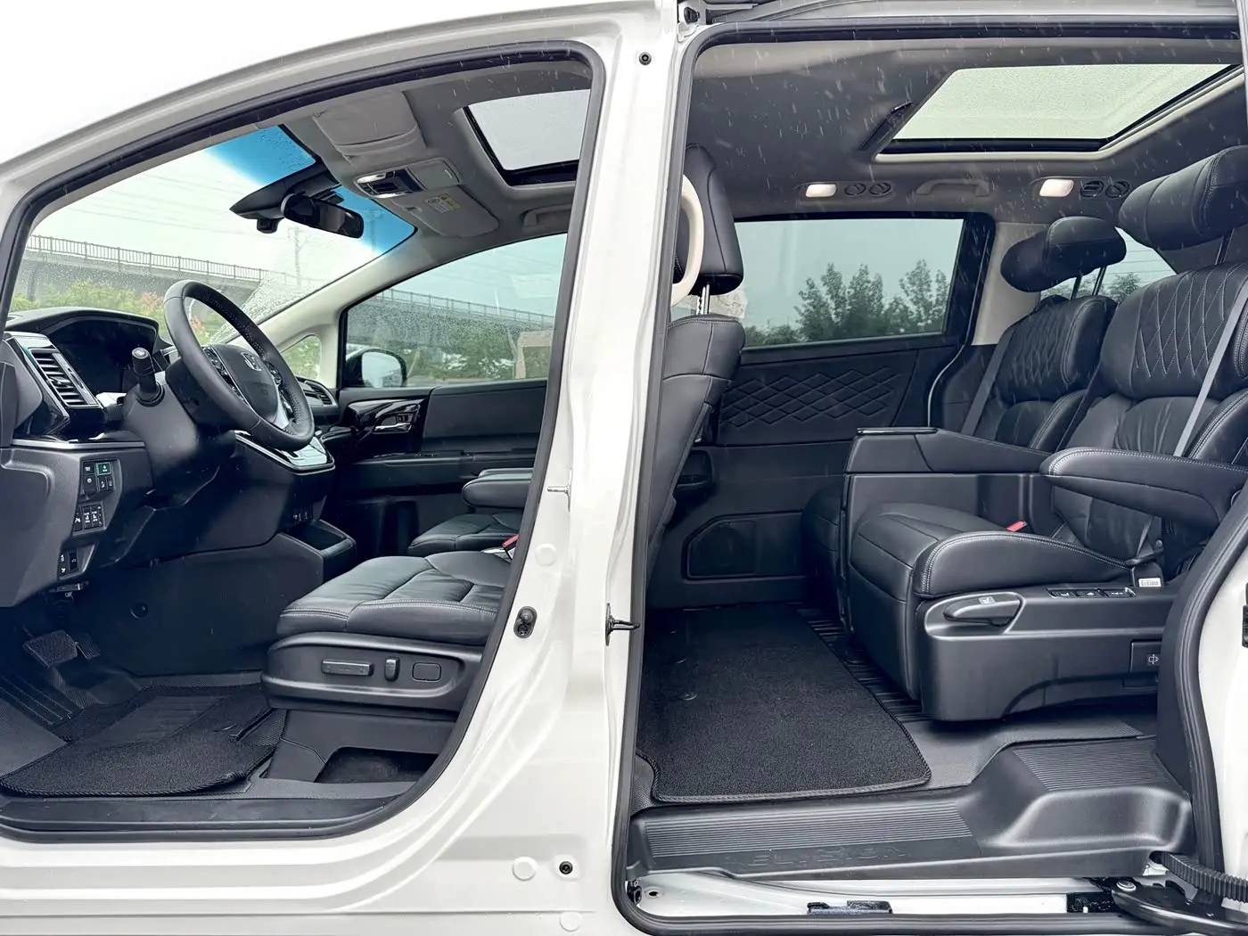 Honda Elysion 2021 — Photo 10/20