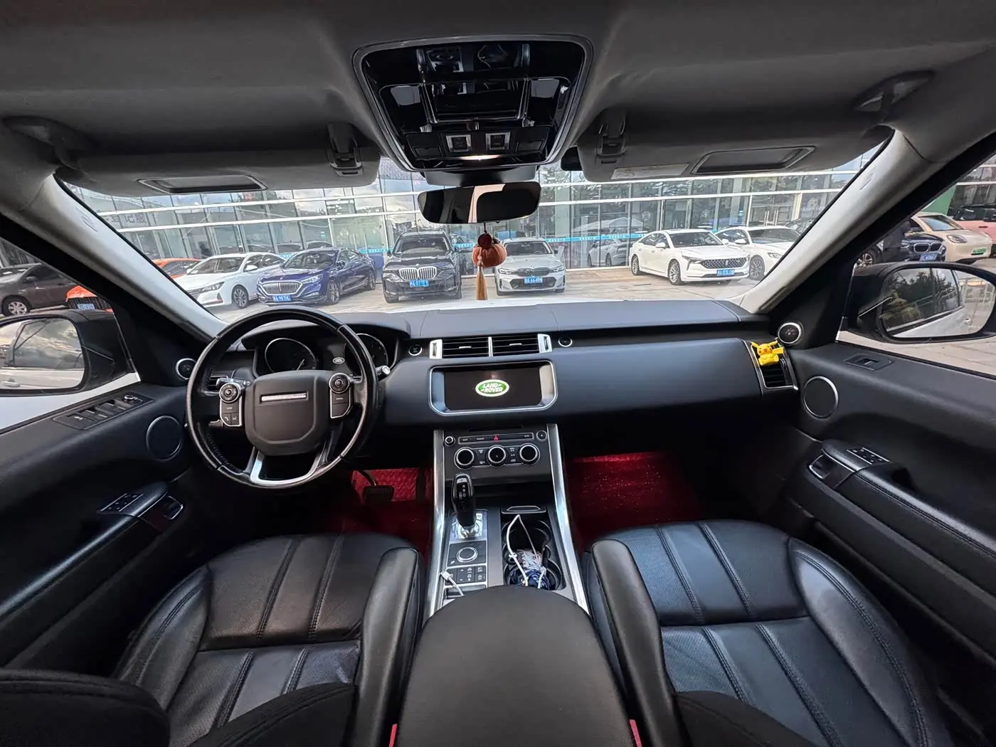 Land Rover Range Rover Sport 2017 — Photo 8/9