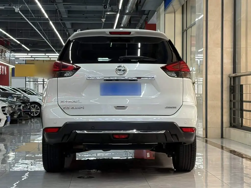 Nissan X-Trail 2019 — Photo 11/14