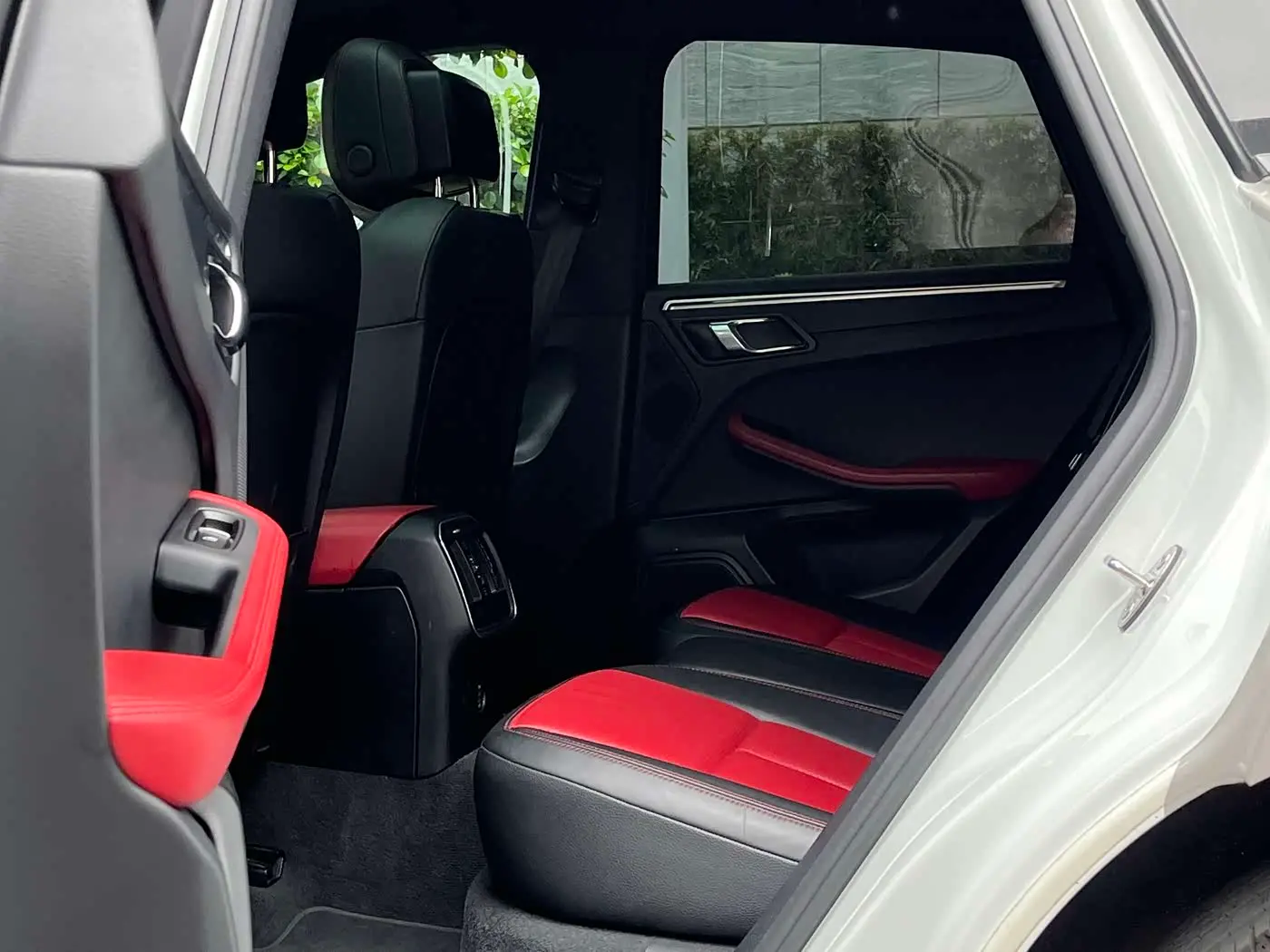 Porsche Macan 2018 — Photo 19/19