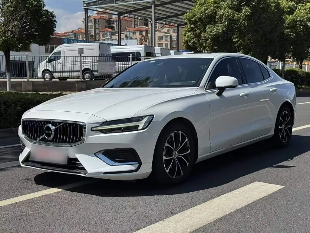 Volvo S60, 2021