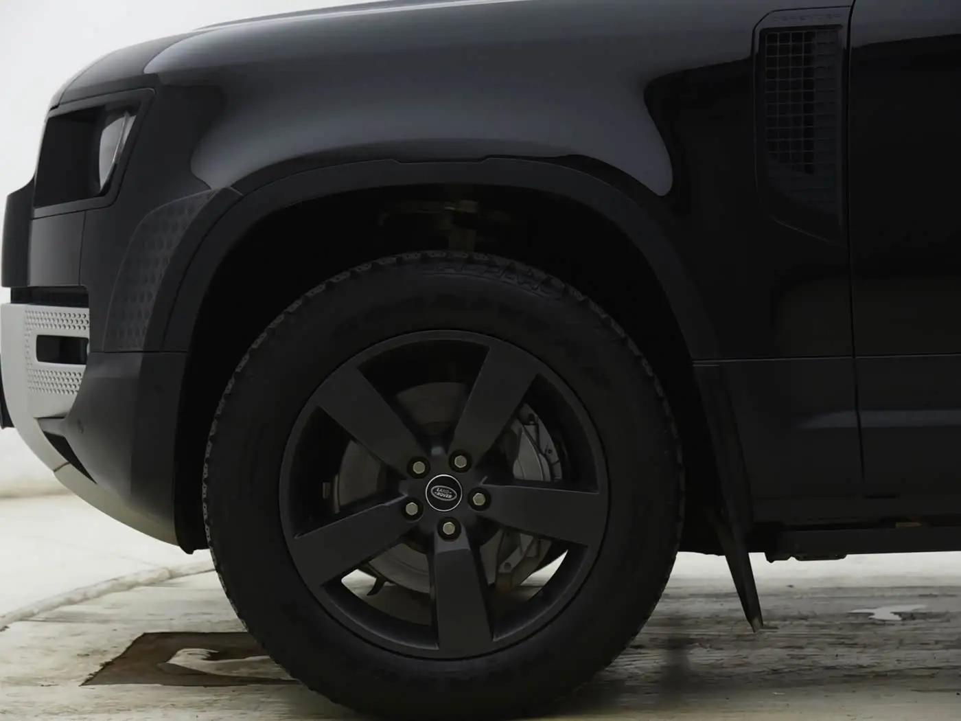 Land Rover Defender 2021 — Şəkil 15/16