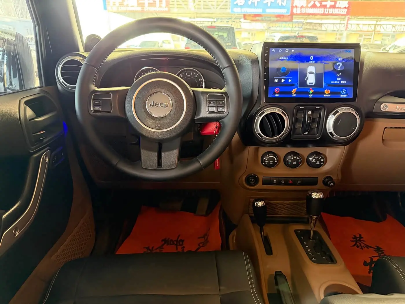 Jeep Wrangler 2012 — Фото 15/15