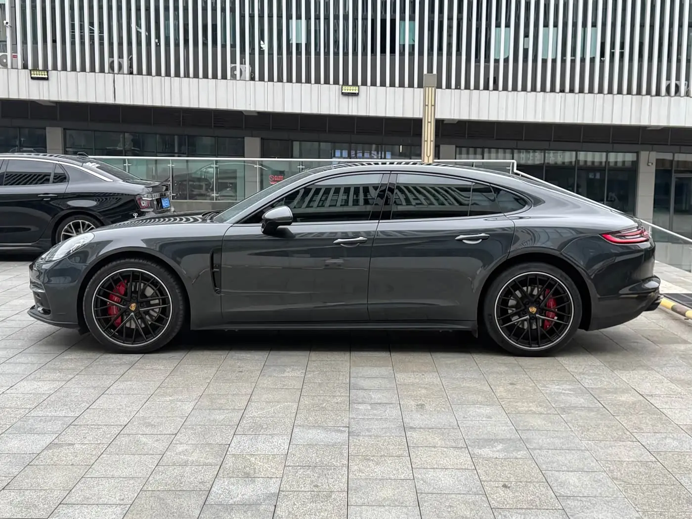 Porsche Panamera 2020 — Photo 8/9