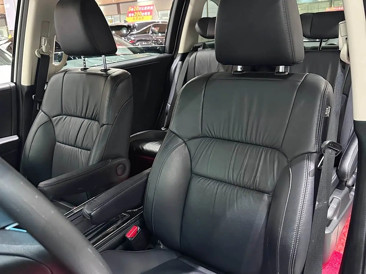 Honda Odyssey 2019 — Photo 6/15