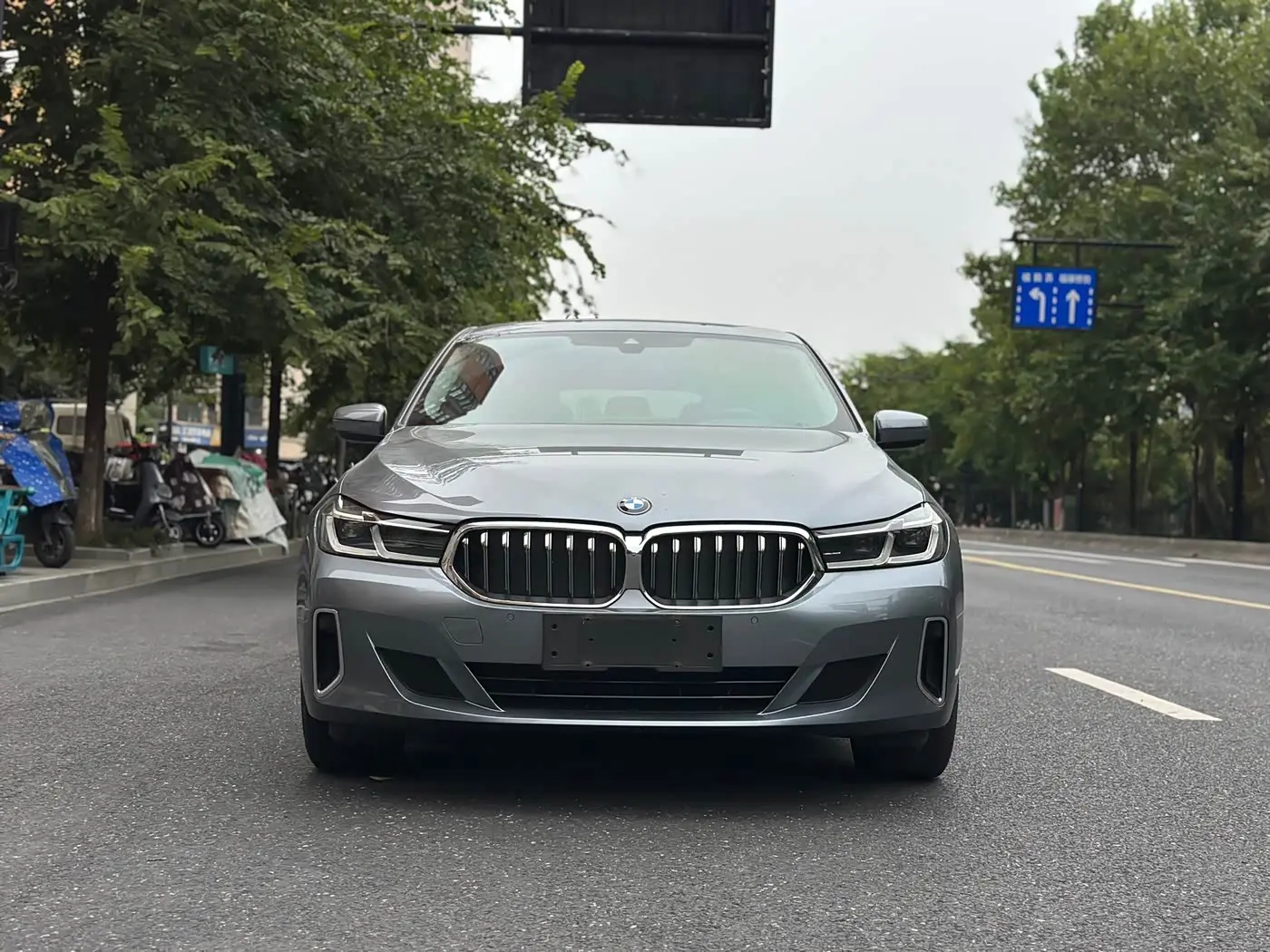 BMW 6 Series GT 2023 — Photo 2/20