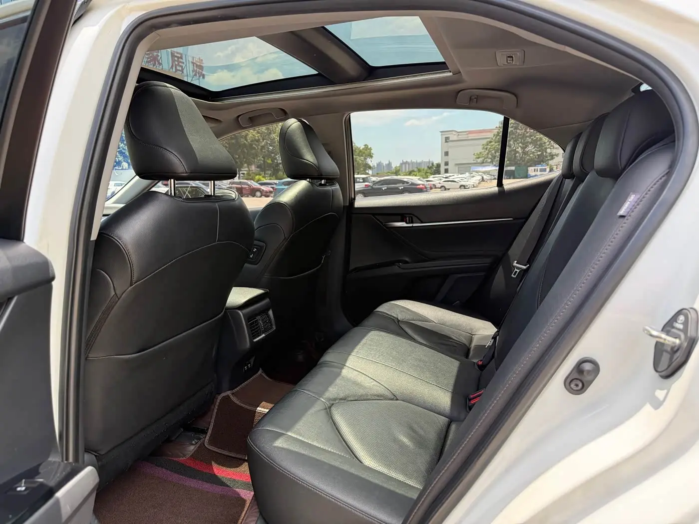 Toyota Camry 2020 — Şəkil 8/12