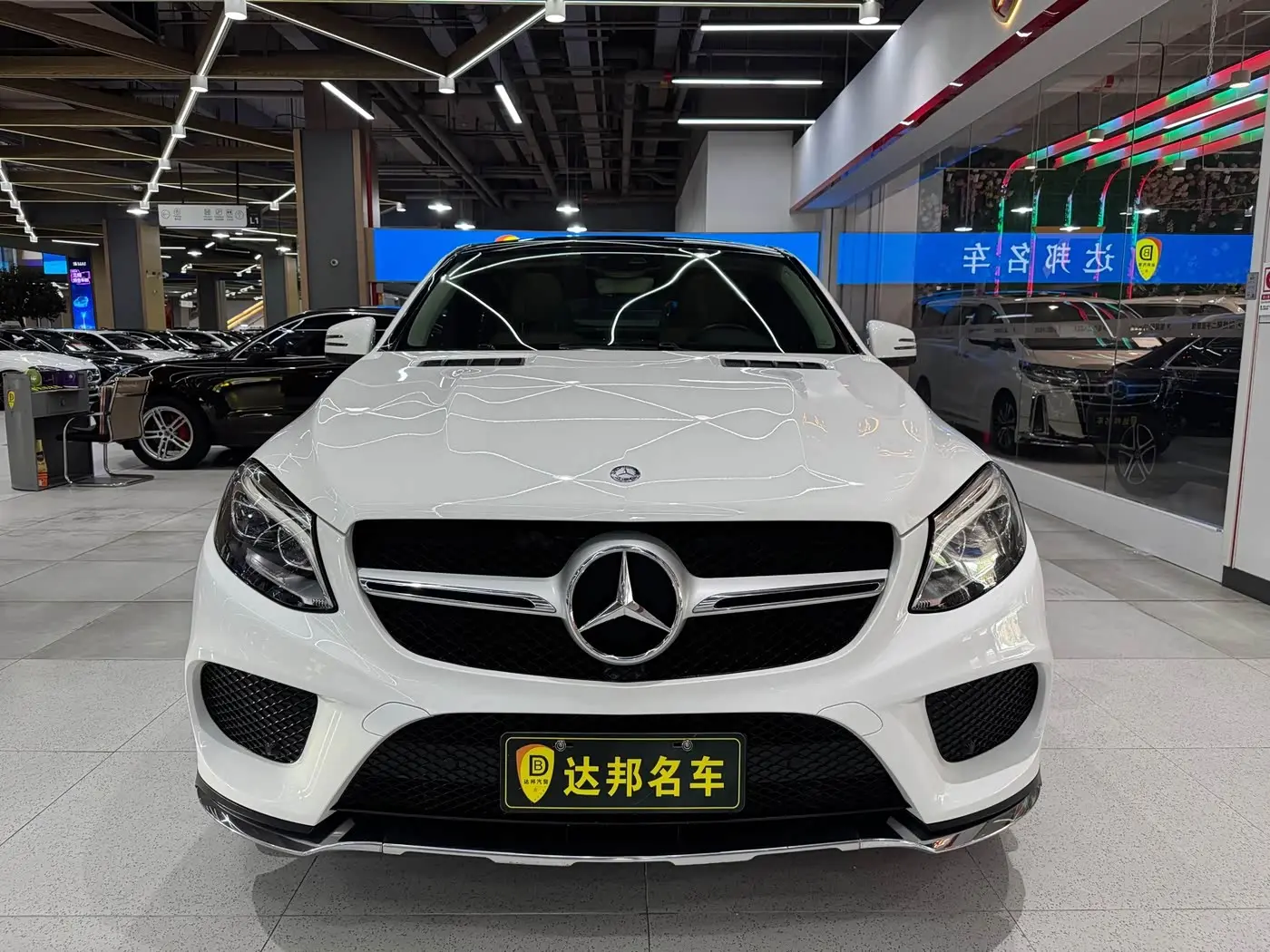 Mercedes-Benz GLE Coupe 2017 — Photo 2/16