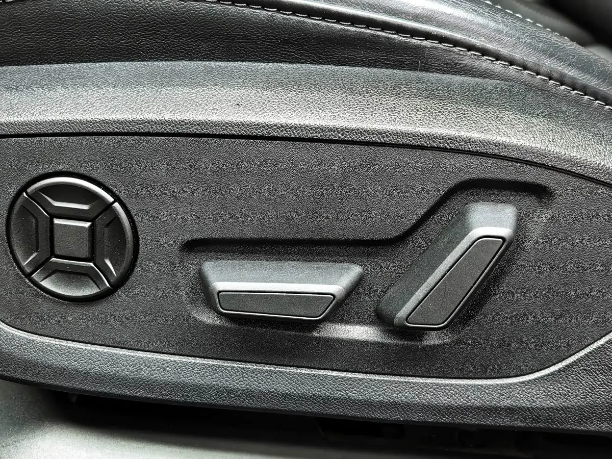 Audi A3 2023 — Фото 12/20