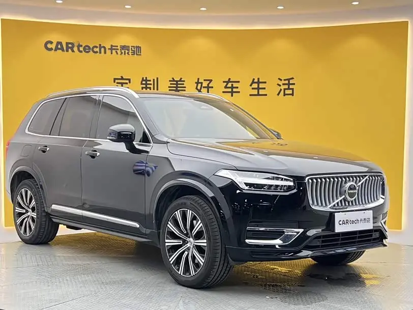 Volvo XC90 2023 — Фото 1/20