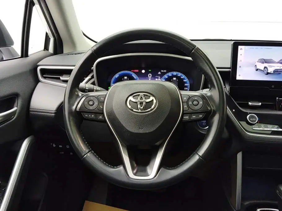 Toyota Frontlander 2023 — Şəkil 15/16