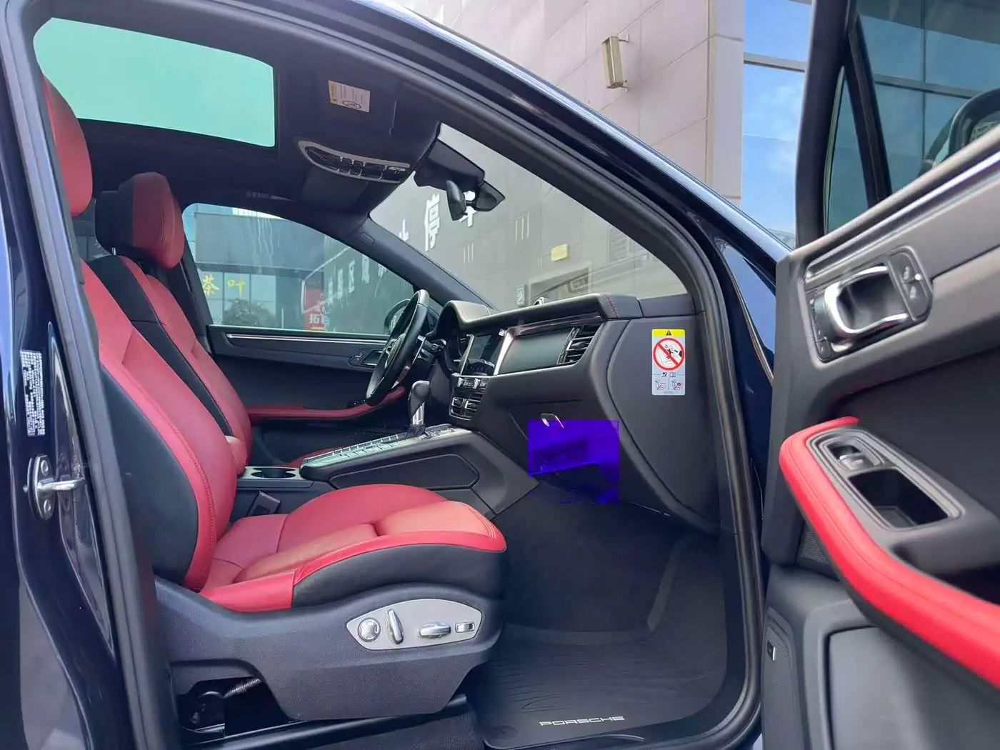 Porsche Macan 2022 — Фото 10/20