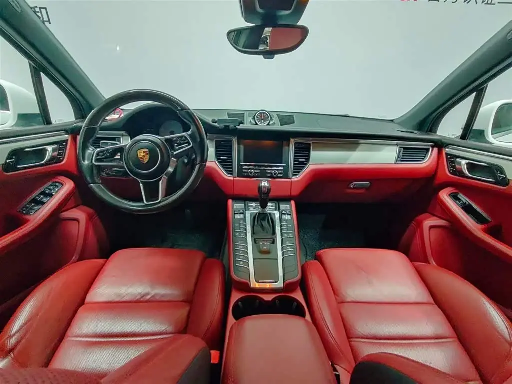 Porsche Macan 2014 — Photo 6/20