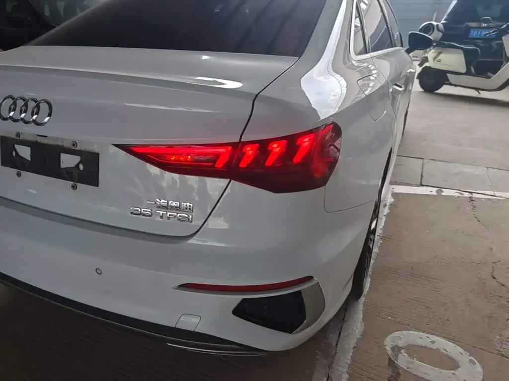 Audi A3 2022 — Photo 7/19