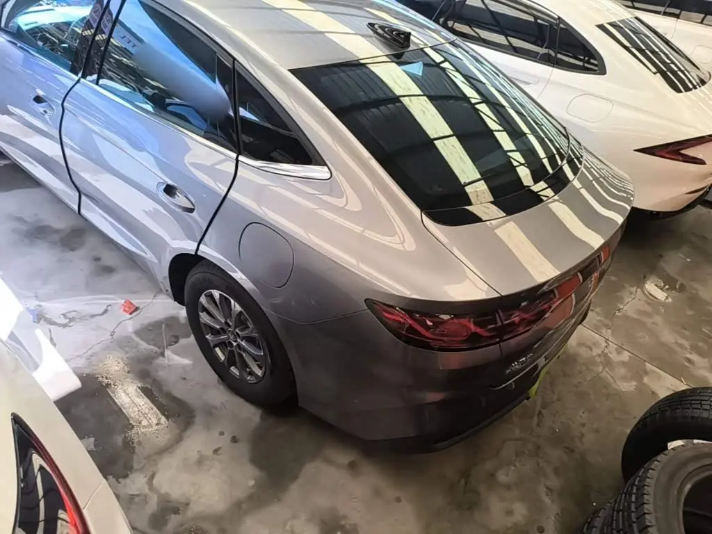 BYD Qin L 2025 — Photo 4/19