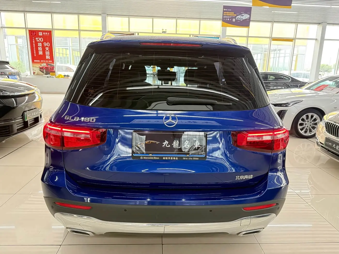 Mercedes-Benz GLB 2021 — Фото 4/9