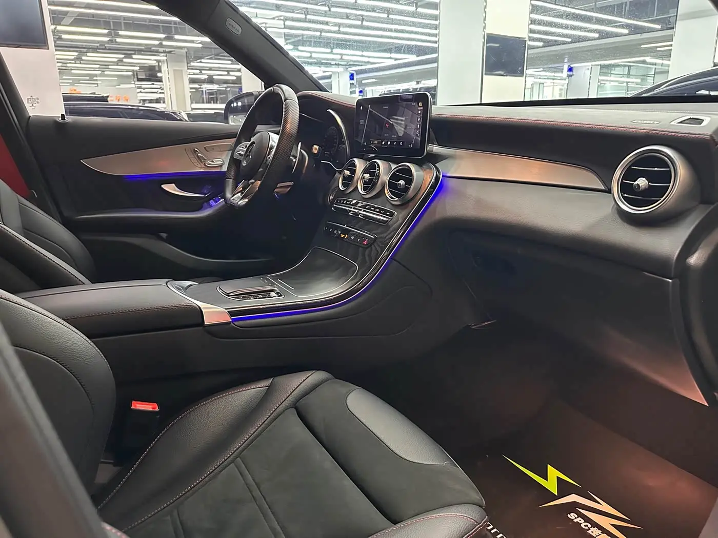 Mercedes-Benz GLC AMG 2023 — Фото 11/19