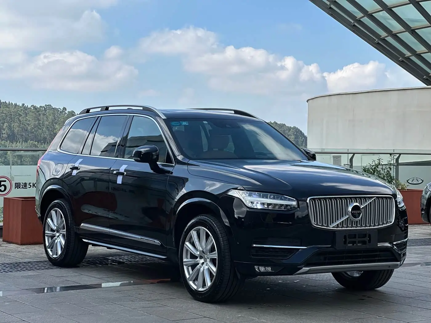 Volvo XC90 2017 — Фото 3/20