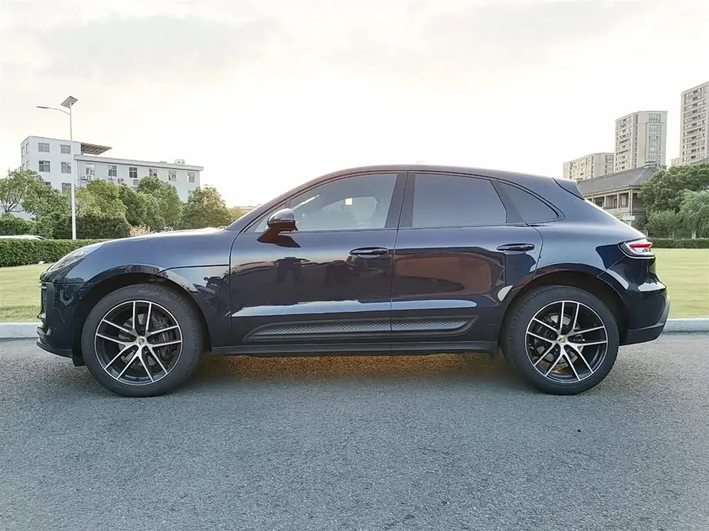 Porsche Macan 2022 — Photo 12/19