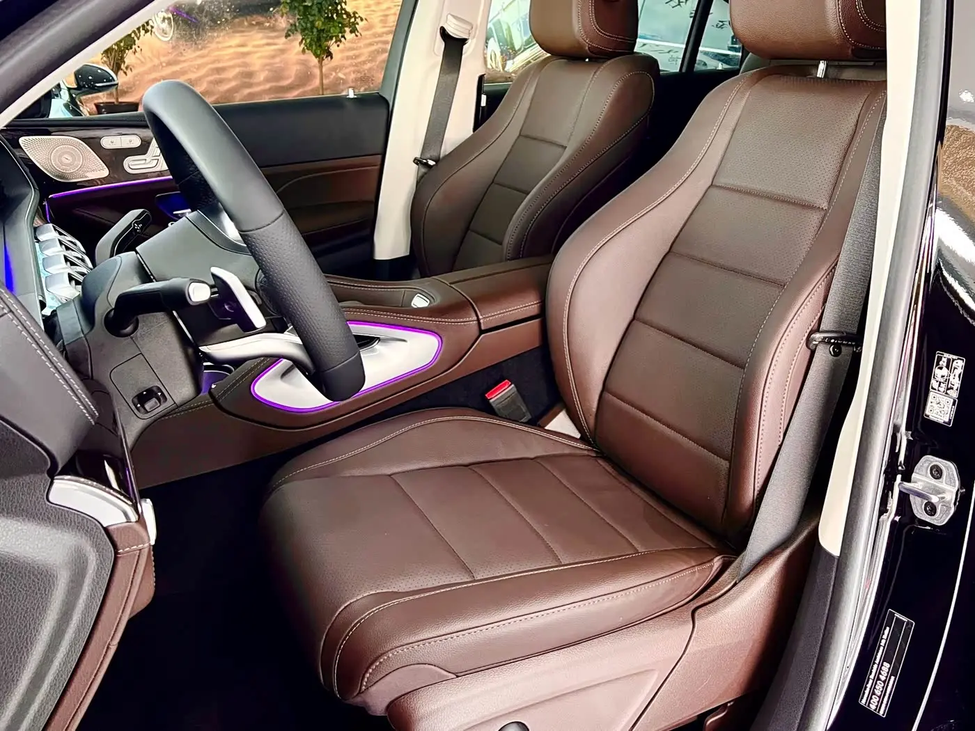 Mercedes-Benz GLS 2023 — Photo 6/20