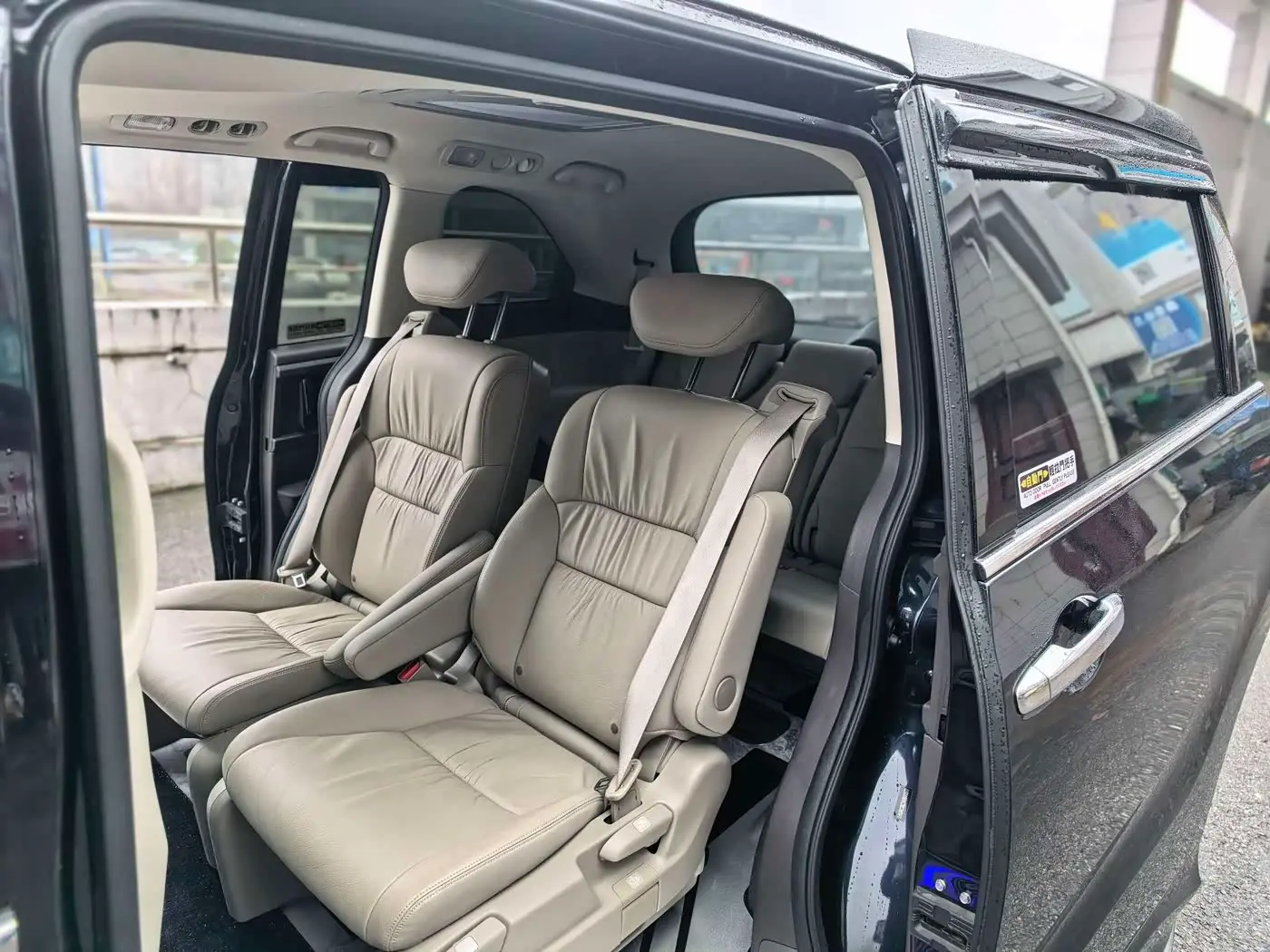 Honda Odyssey 2017 — Photo 14/18