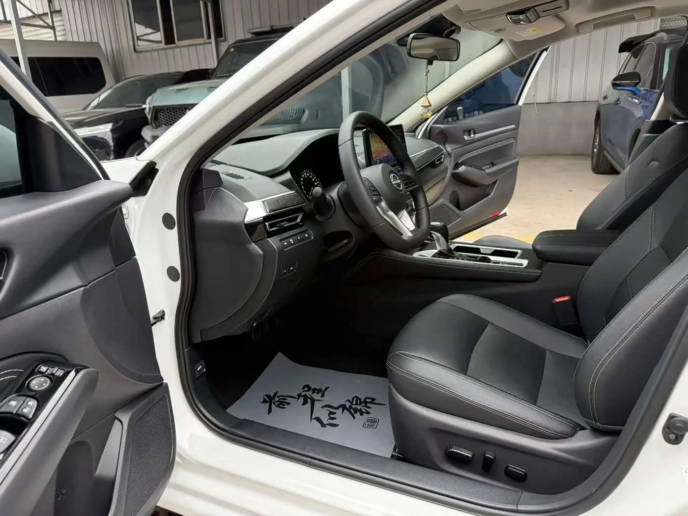 Nissan Teana 2025 — Photo 4/9