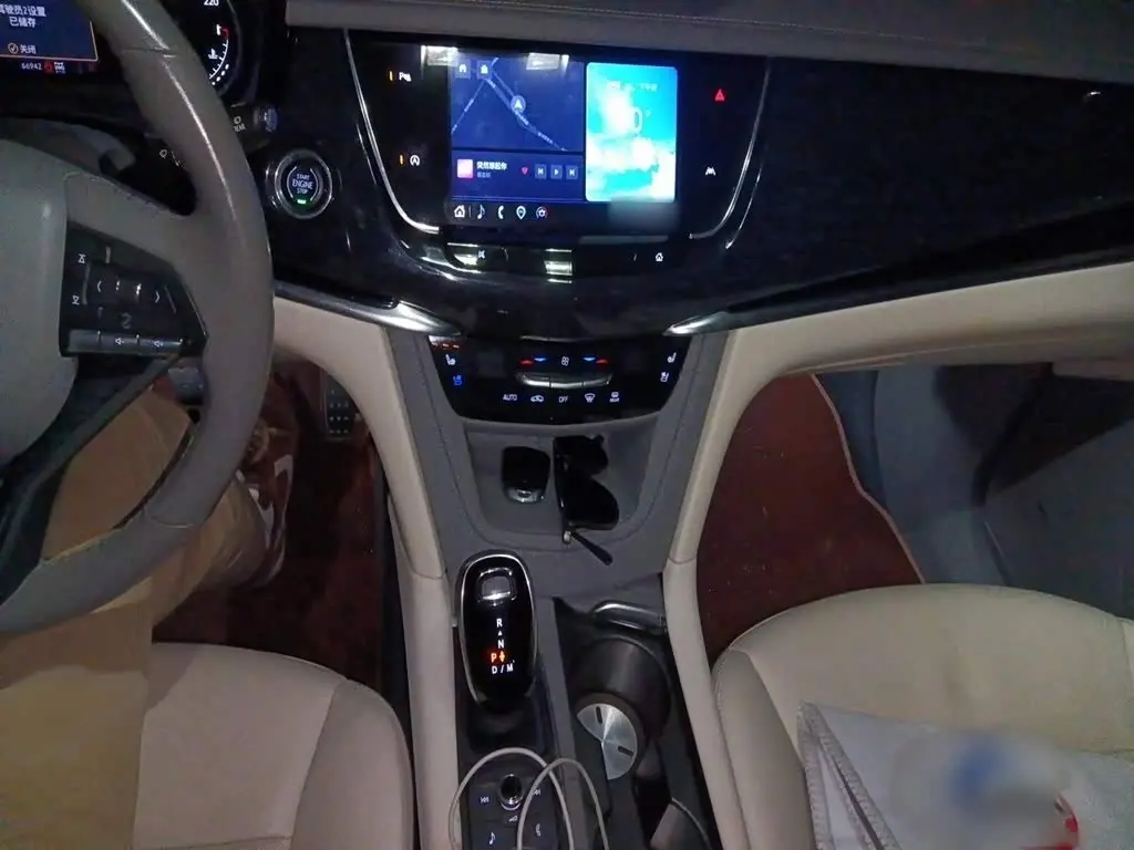 Cadillac XT6 2023 — Фото 6/20