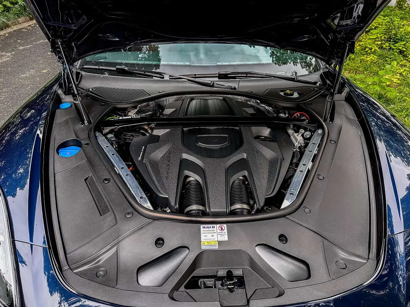 Porsche Panamera 2022 — Photo 17/18
