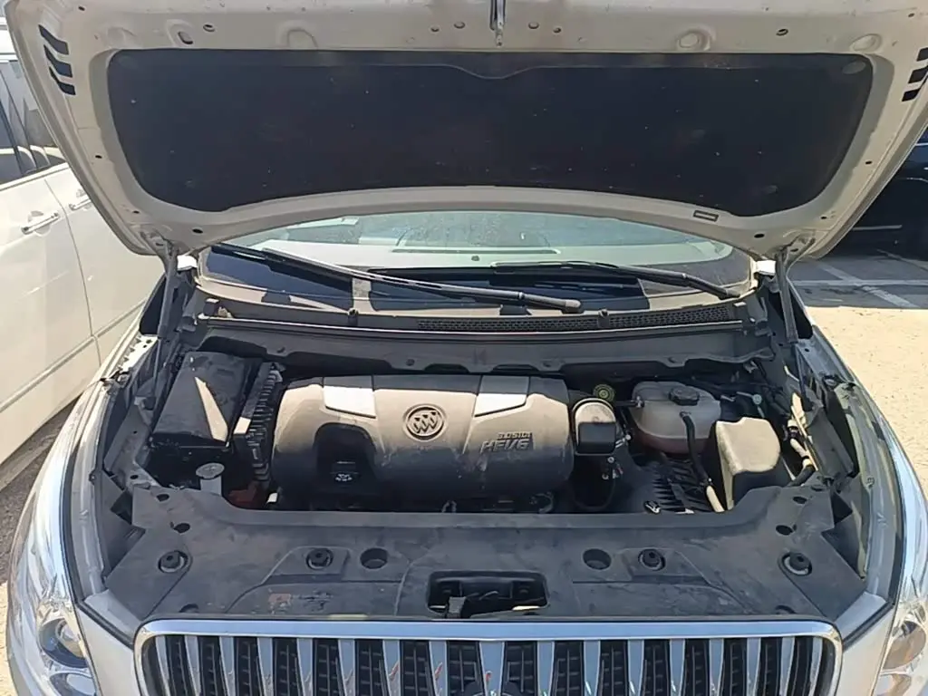 Buick GL8 2016 — Photo 19/19