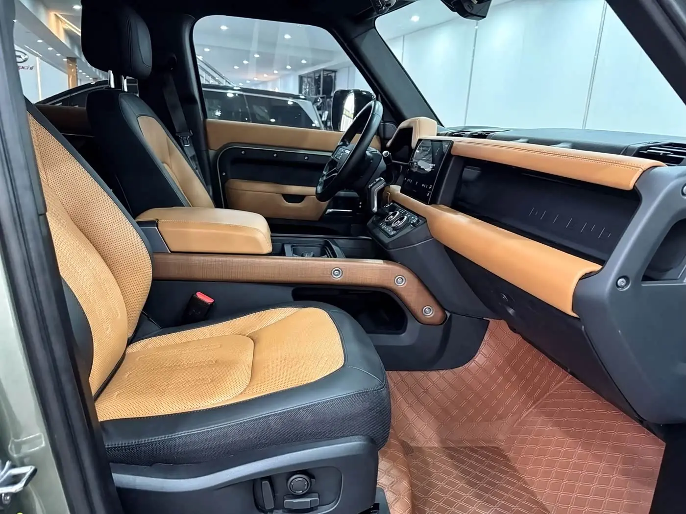 Land Rover Defender 2022 — Фото 10/19