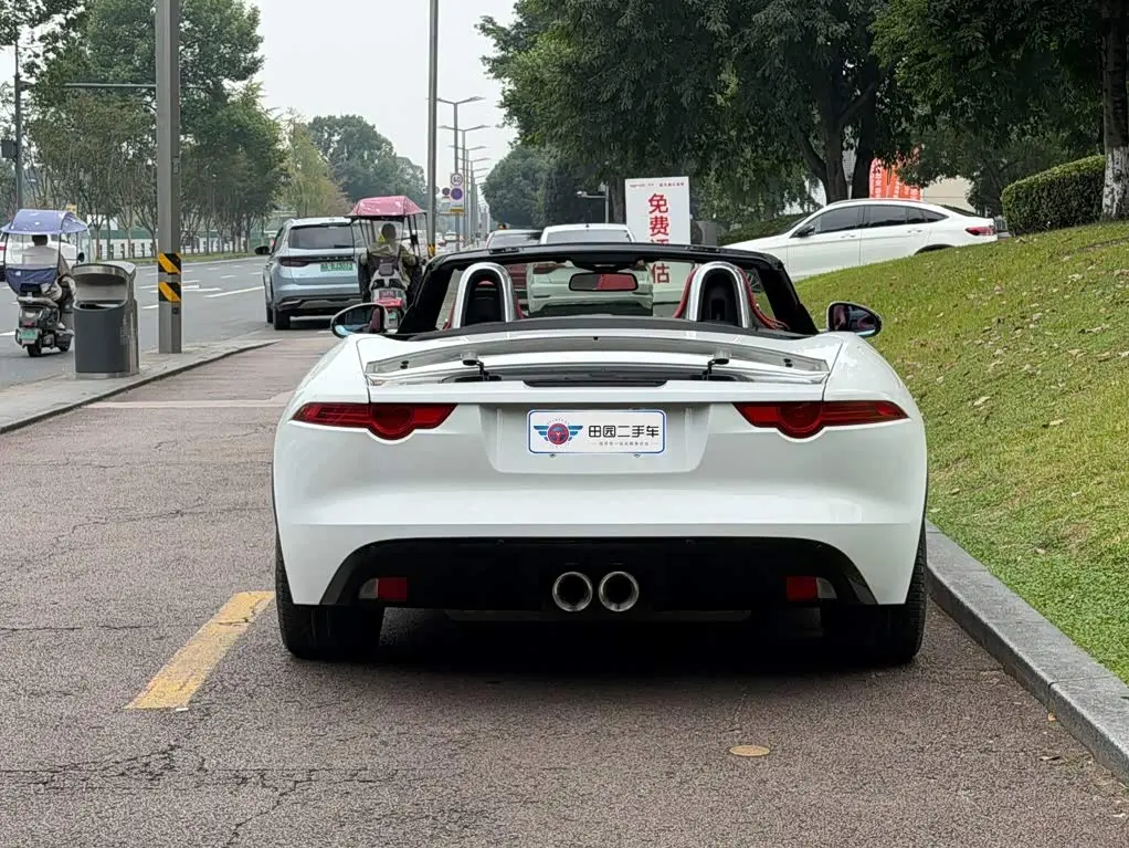 Jaguar F-TYPE 2013 — Photo 5/11
