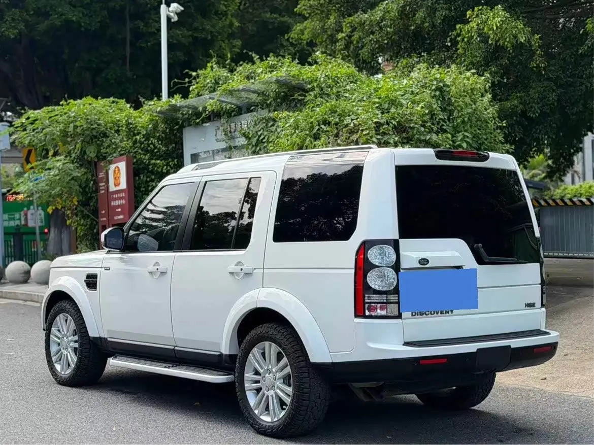 Land Rover Discovery 2016 — Photo 4/13