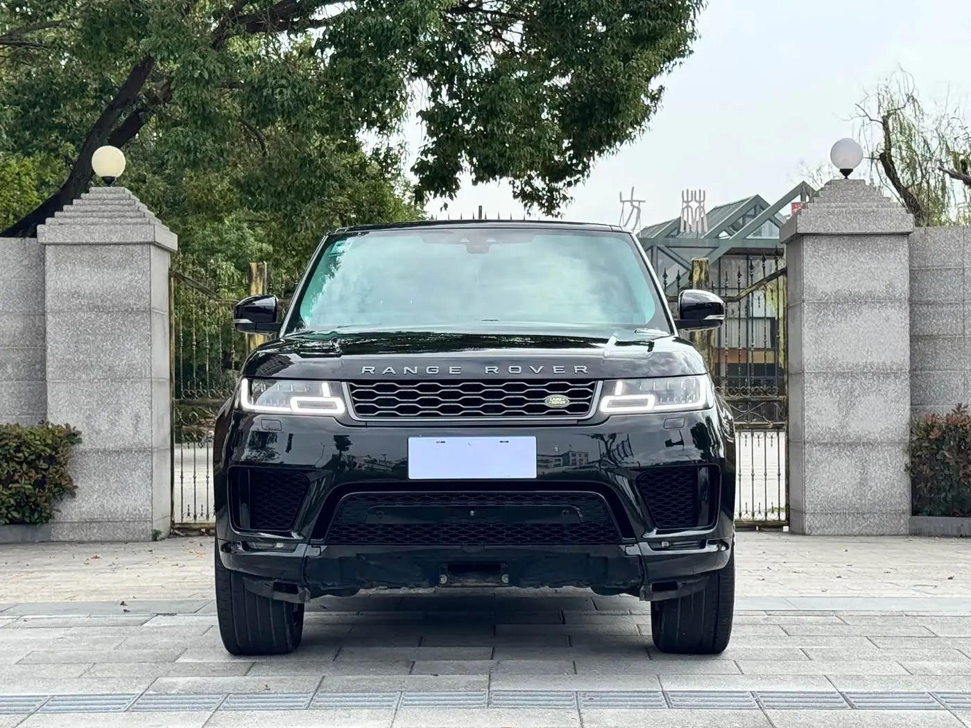 Land Rover Range Rover Sport 2020 — Фото 2/20