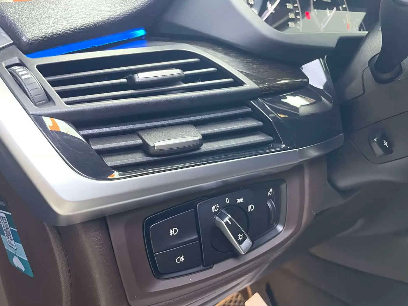 BMW X5 New Energy 2020 — Photo 18/20