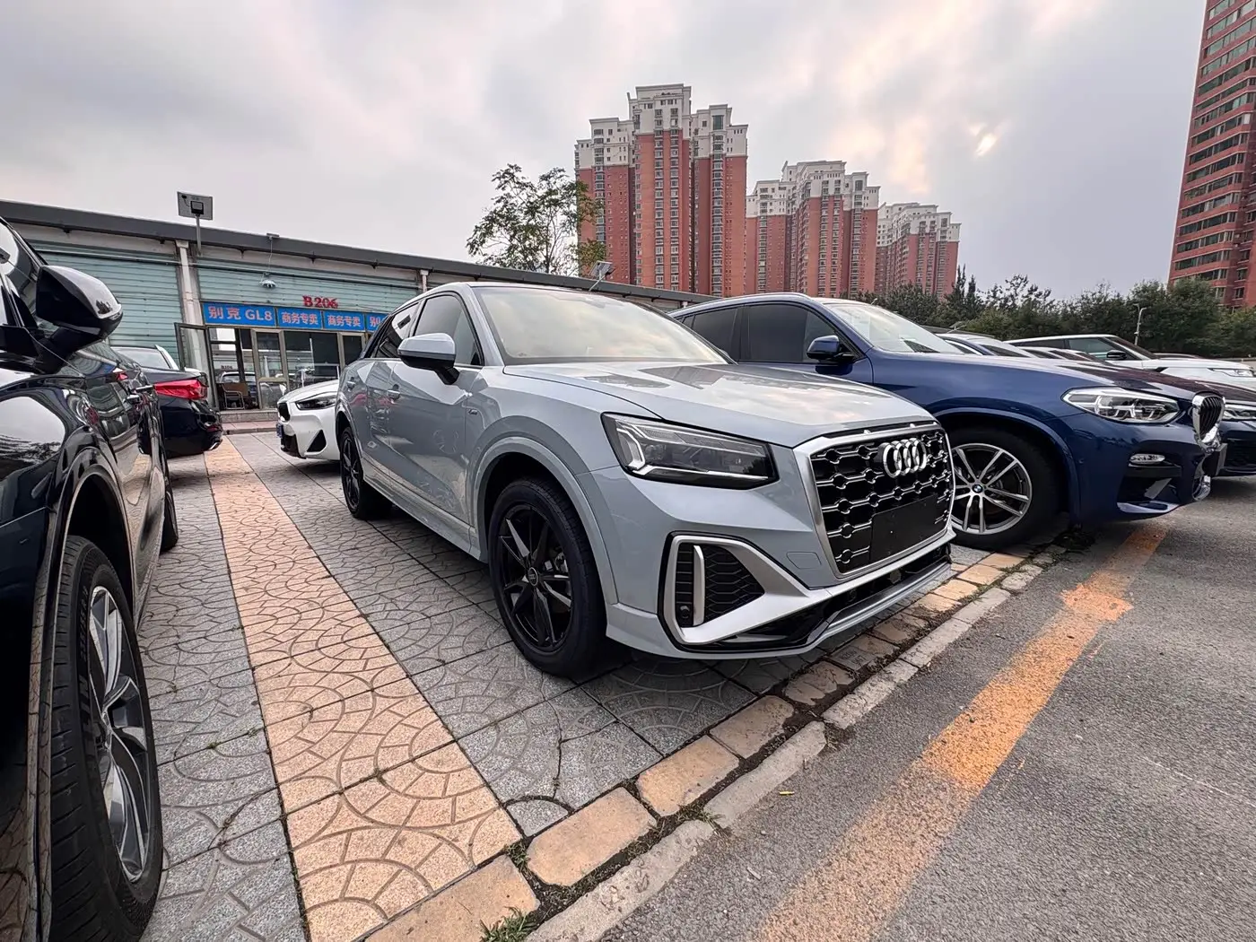 Audi Q2L 2023 — Şəkil 3/9