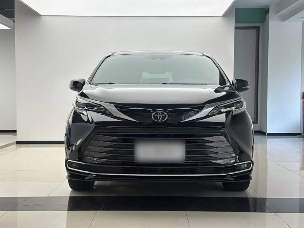 Toyota Sienna 2024 — Photo 9/20