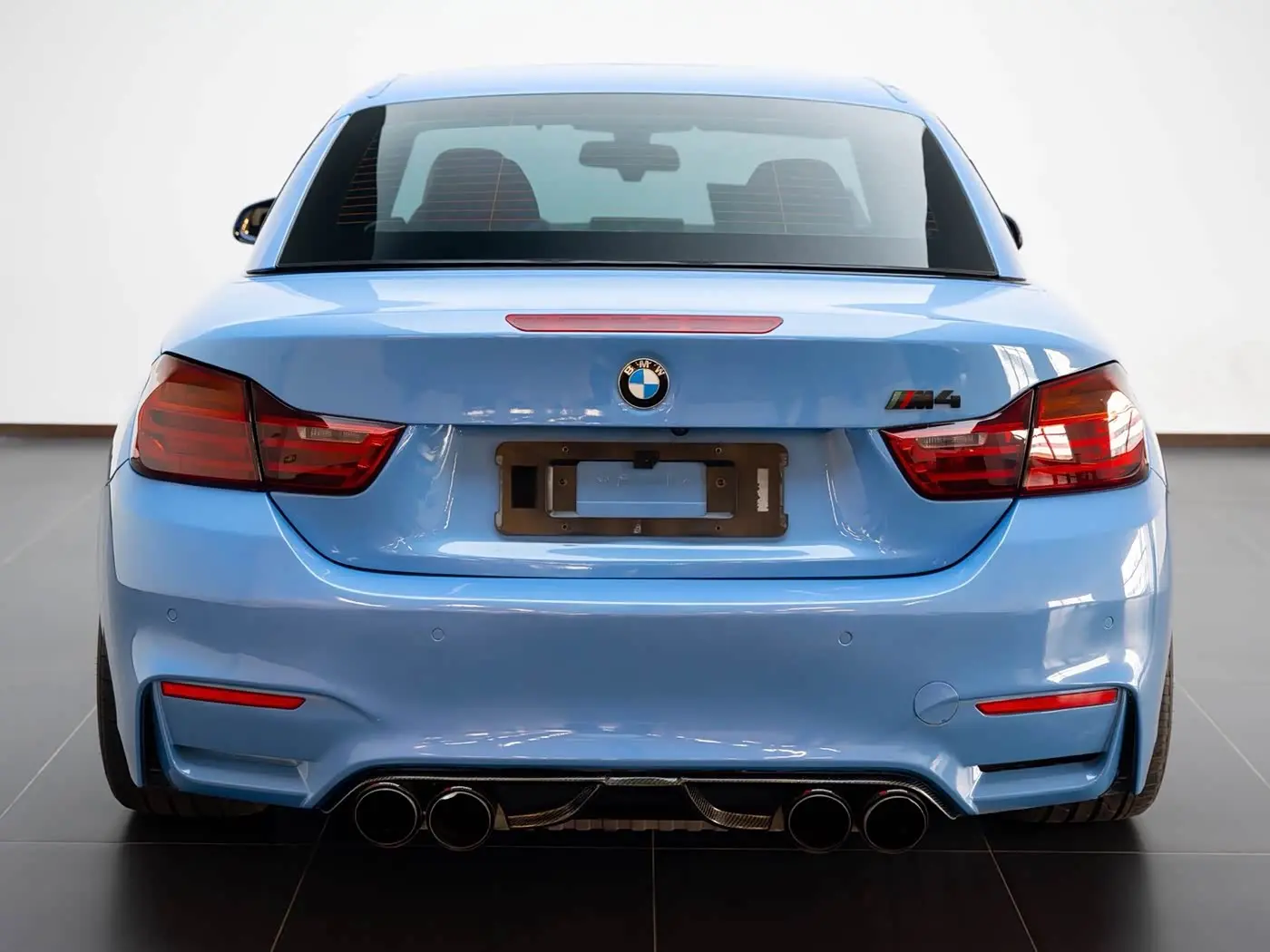 BMW M4 2016 — Фото 4/19