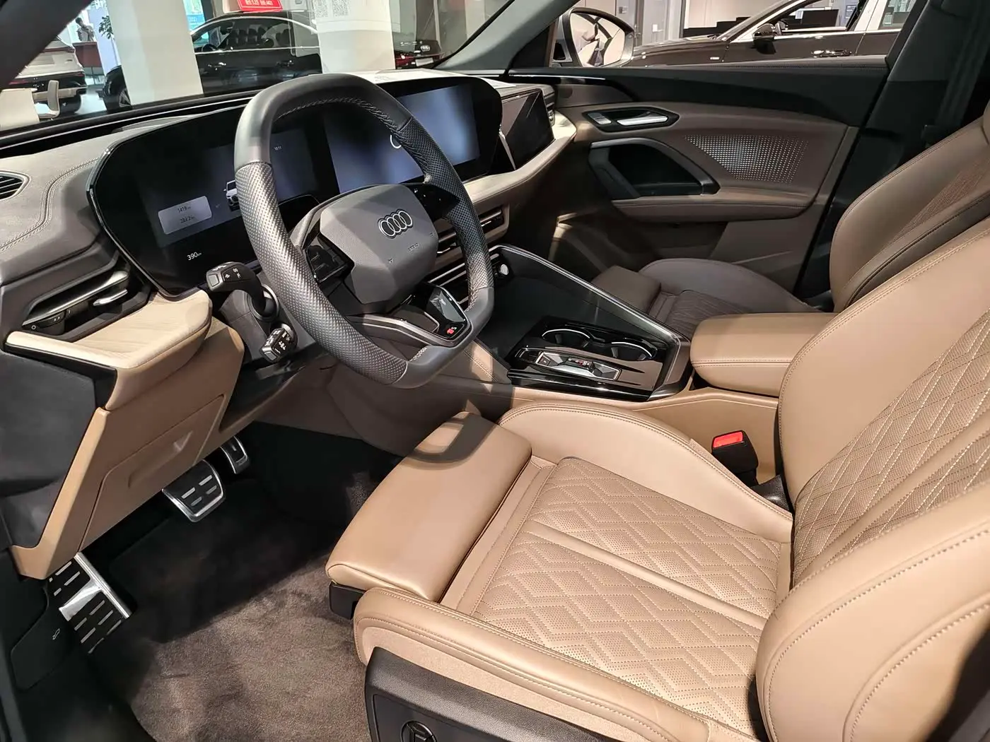 Audi Q5L 2025 — Şəkil 5/14