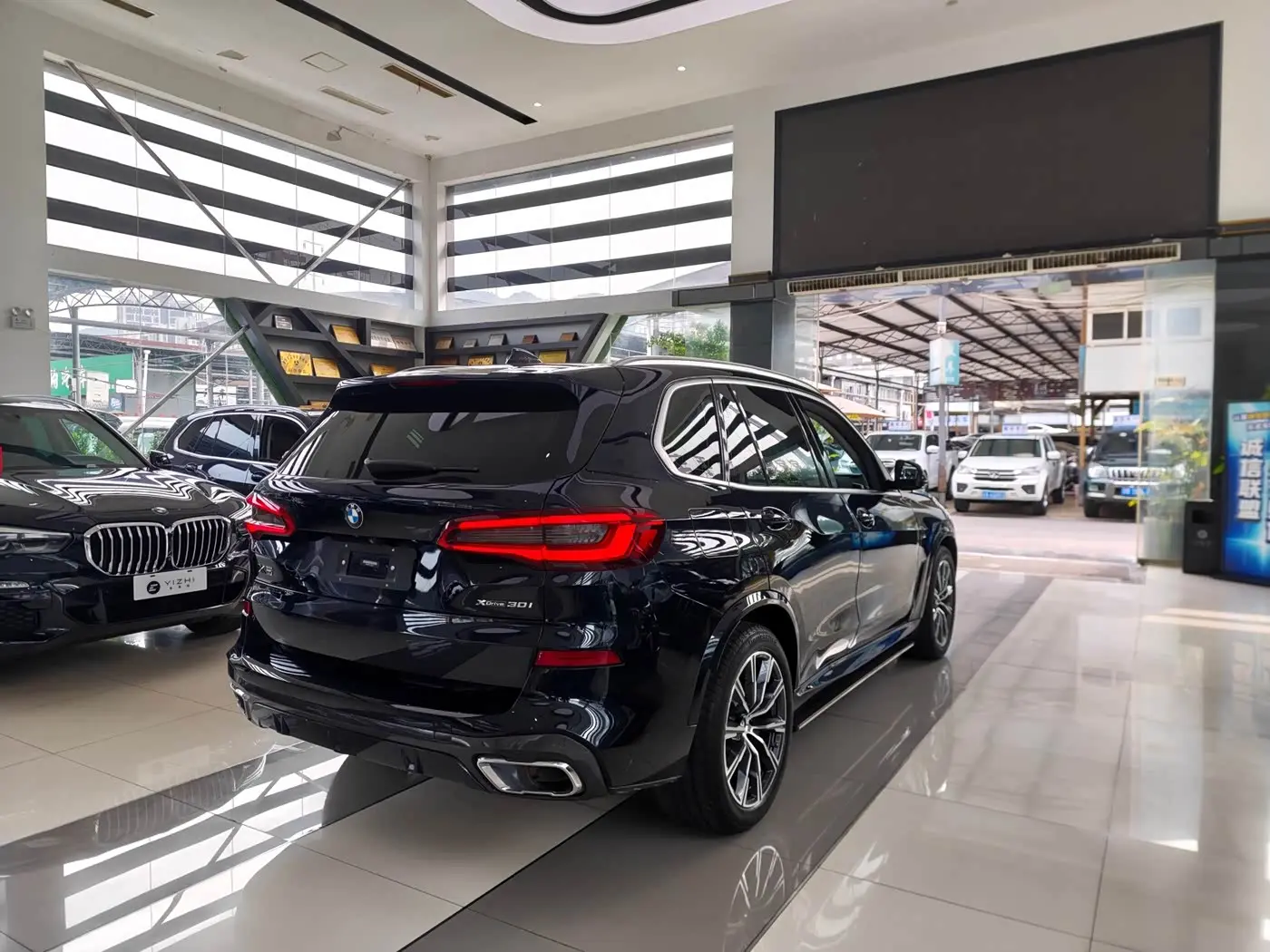 BMW X5 2020 — Photo 6/17