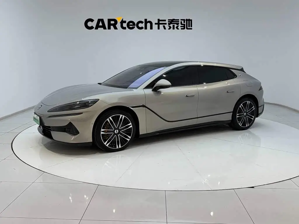 Denza Z9GT 2025 — Photo 1/20