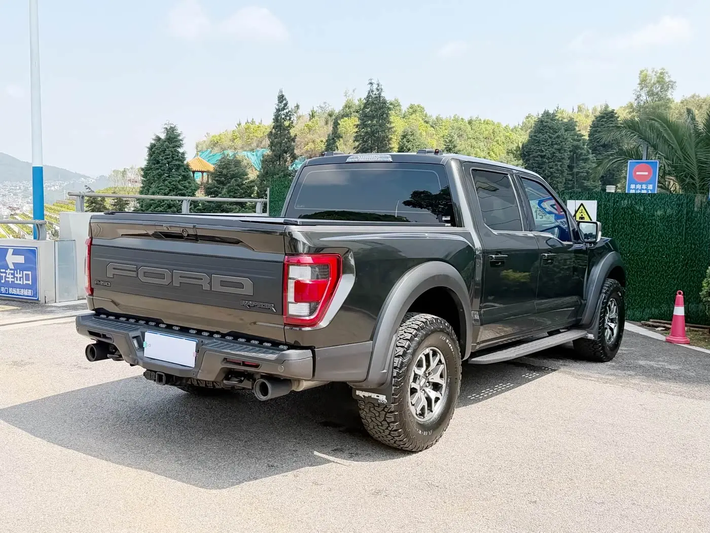 Ford F-150 Raptor 2023 — Фото 20/20