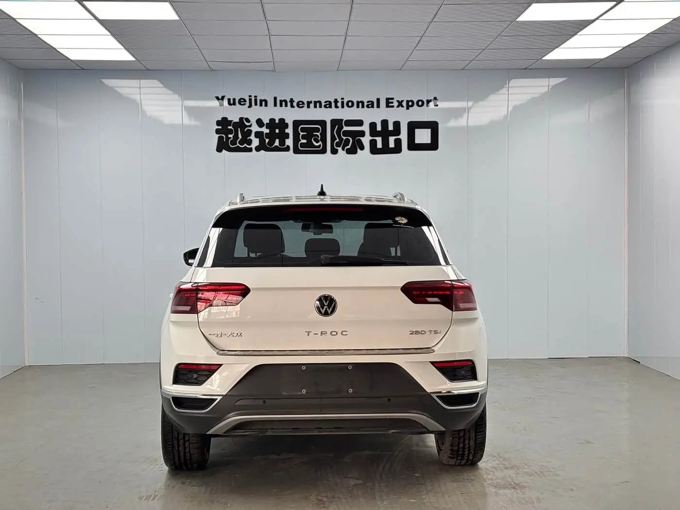 Volkswagen T-ROC 2022 — Photo 8/10