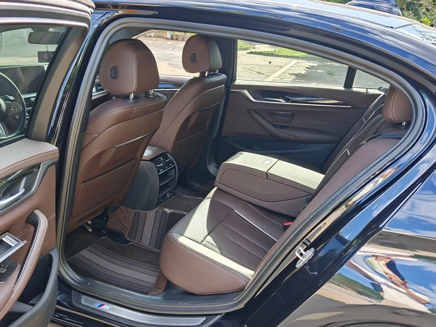 BMW 5 Series 2024 — Şəkil 10/13