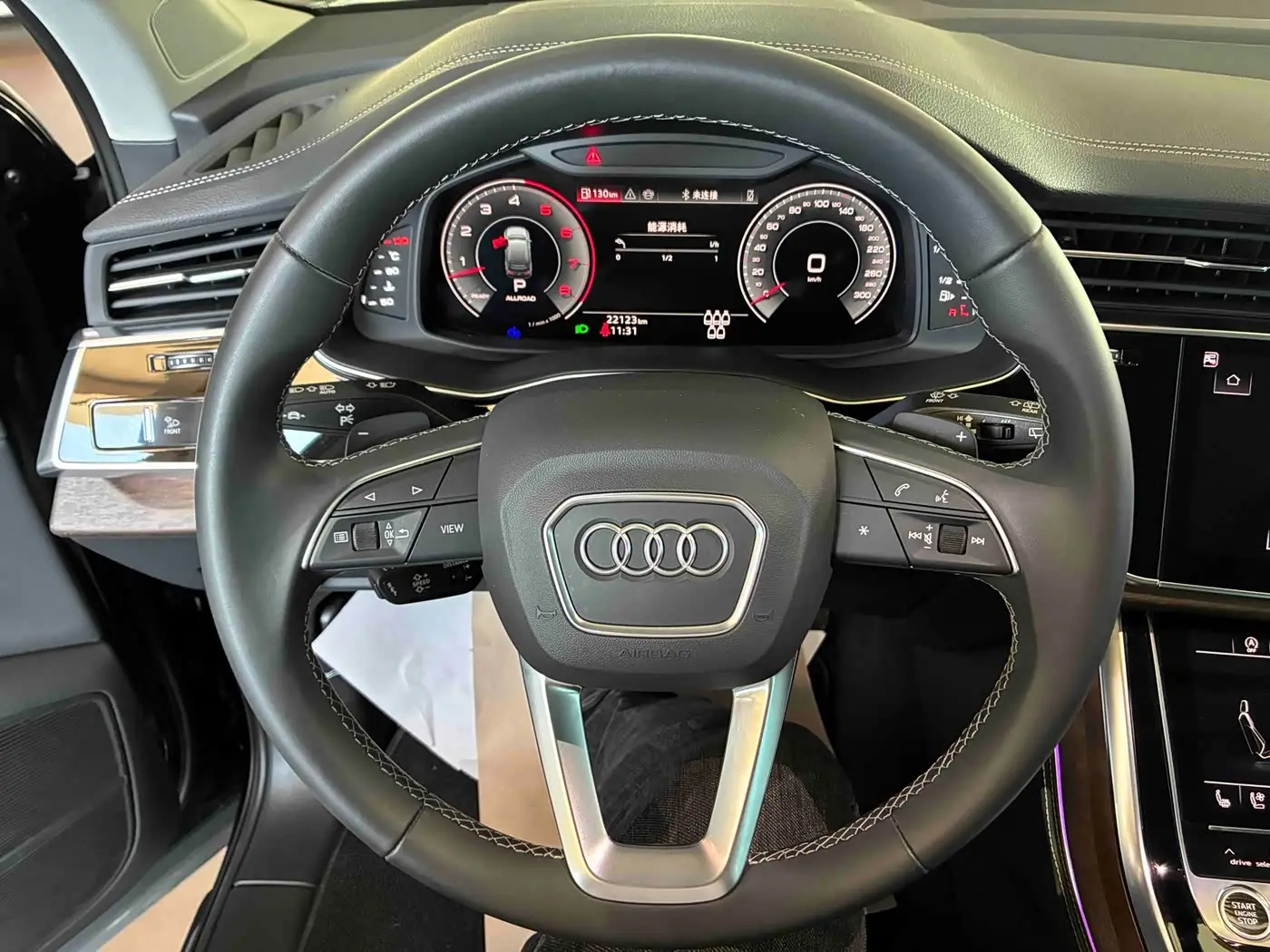 Audi Q7 2025 — Photo 7/13
